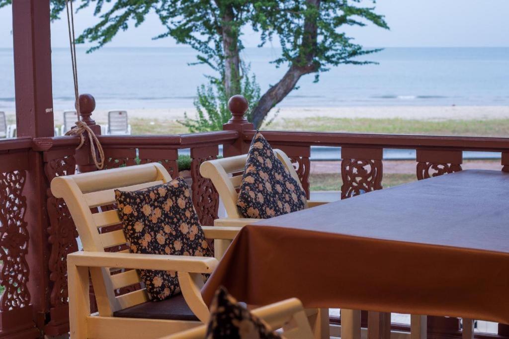 The Privacy Beach Resort & Spa Sam Roi Yot Exterior photo